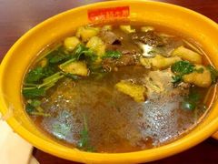 油豆腐牛肉粉丝汤（咖喱）-小杨生煎(黄河路店)