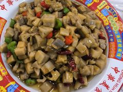 -江城燕子大排档(江汉路步行街店)