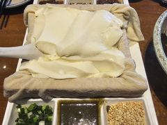 -95号酱骨·一块豆腐(展春园西路店)