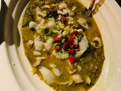 金汤酸菜鱼-绿茶餐厅(领展购物广场·中关村店)