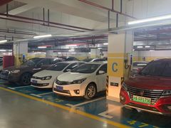 -华泰中心-停车场