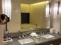 -舟山希尔顿酒店