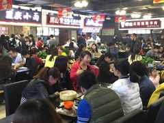 -好吃街美食城(八一广场店)