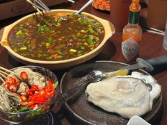 -蚝堡海鲜·威海菜·海肠捞饭·烧烤·亚洲吃蚝公司(幸福门店)