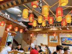 大堂-东来菜馆•手抓海鲜家常菜•海鲜锅贴(鸽子窝店)