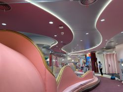 -奈尔宝·国风主题儿童乐园·亲子餐厅(豫园商城店)