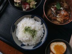 汁烧鸡扒铜锅饭-元生咖啡(陶溪川店)