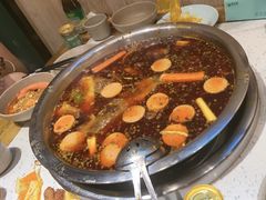 -肖肖酸萝卜鱼火锅(总店)