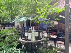 -SISTERS BAR RESTAURANT川意酒馆(嘉善老市H楼店)