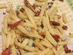 -肥肥虾庄·金牌油焖大虾(杨园滨江时代walk店)
