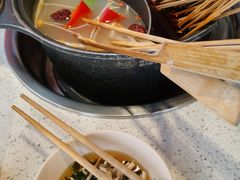 -钢管厂五区小郡肝串串香(蜀都万达店)