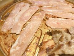 黑猪松板肉-猪啊牛呀羊啊铜盘烤肉(正大广场店)