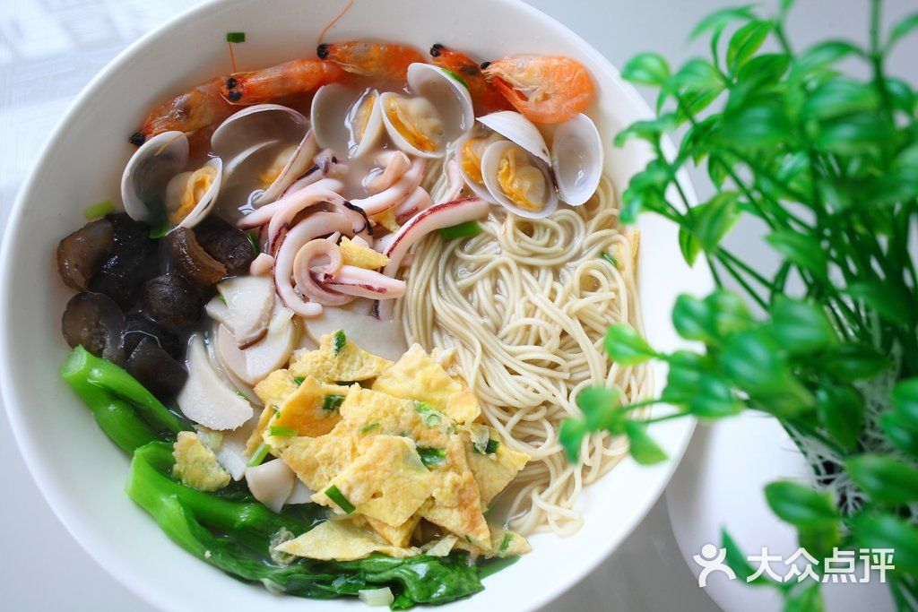 招牌海鲜面                 阿森面馆扇贝王           阿森面馆扇贝