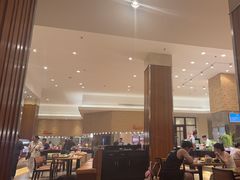 -亚龙湾希尔顿自助餐厅·海鲜·烧烤·沙滩BBQ·现场乐队