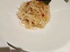 老坛酸萝卜脆蜇-红城阁·上海味道(四平路店)
