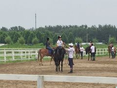 -月河湾马术俱乐部(朝阳店)