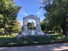 -维也纳国际机场