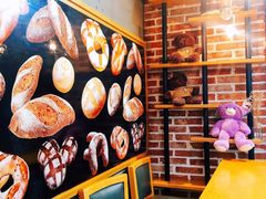 -焙丽拾光(麦凯乐直营店)