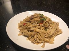 -老板很二(吉大店)