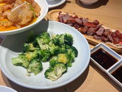 -关东小磨东北菜(上海长风大悦城店)