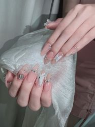 -Pink You美甲洗眉纹绣定制中心