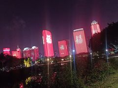 -万绿园