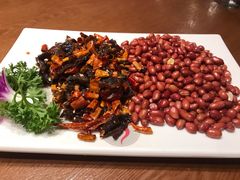 下酒两拼-老滇山寨•云南特色菜•地方菜•民族风情歌舞表演(金碧店)