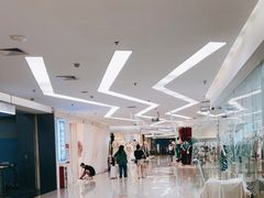 -广州壹马服装广场