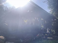 -腾冲洞山温泉村
