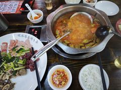 -顺水湾·牛肉牛杂火锅(驾鹤店)