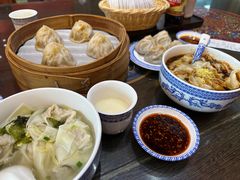 -笑来喜馄饨小笼工坊(通扬路店)