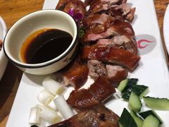 宜良脆皮小刀鸭-老滇山寨•云南特色菜•地方菜•民族风情歌舞表演(金碧店)