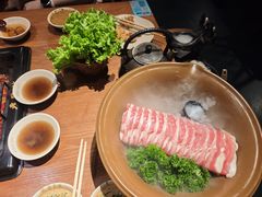 -老牌坊云南鱼豆花火锅(哈西万达店)
