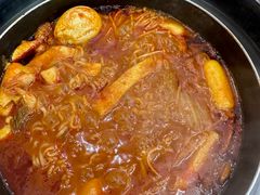 -三清洞摩西韩式年糕火锅(威高广场店)