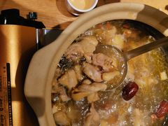 -邹开喜·炭炉鸡煲·海鲜火锅(虹口足球场店)