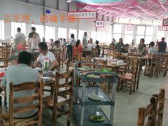 大堂-三千坪超级火锅市场·土灶牛肉火锅