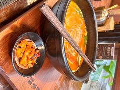 -银米·云南传统过桥米线(双廊黑金冠店)