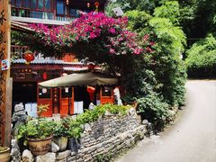 -高荡千年布依古寨旅游景区