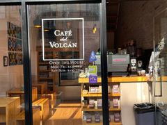 面包甜点陈列柜-Cafe del Volcan(永康路店)