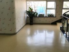 -乐悠游亲子游泳俱乐部