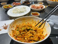 -艳阳天民俗村(公园路店)