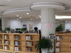 -武汉大学图书馆·文理学部总馆