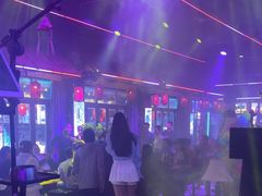-喜鹊音乐酒馆(西街店)