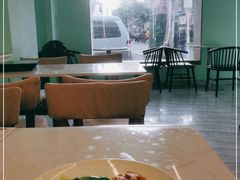 -新荔园茶餐厅(荔湾区府宿舍大院店)