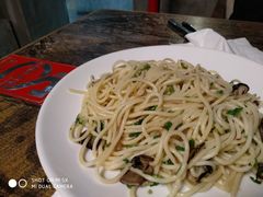 -HIGH FIVE哈福手工汉堡(桂林路店)