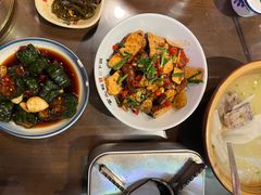 -富正毅三下锅·湘西韵味(天门山索道店)