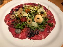 腌制生牛肉片配帕尔马芝士-牛排家(北京王府井澳门中心店)