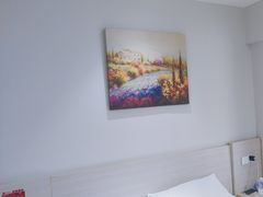 -怡莱精品酒店(苏州新区何山地铁站店)