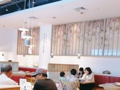 -蜜桃餐厅·伴山(绿宝广场店)