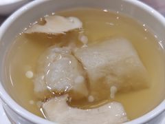 鲜松茸炖花胶-新光酒家·河豚·海鲜·蟹料理(浦东店)